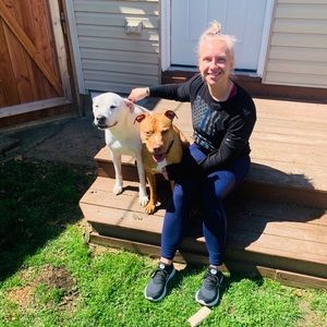 Meet your Posher, Ally